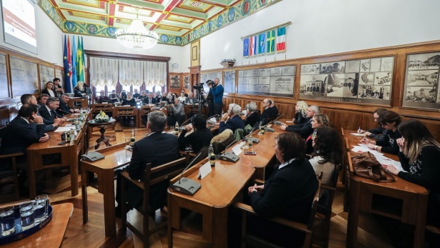 Press and media clipping