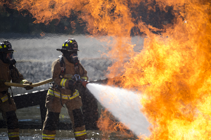 Civil protection Volunteers in firefighting drill - Teramo