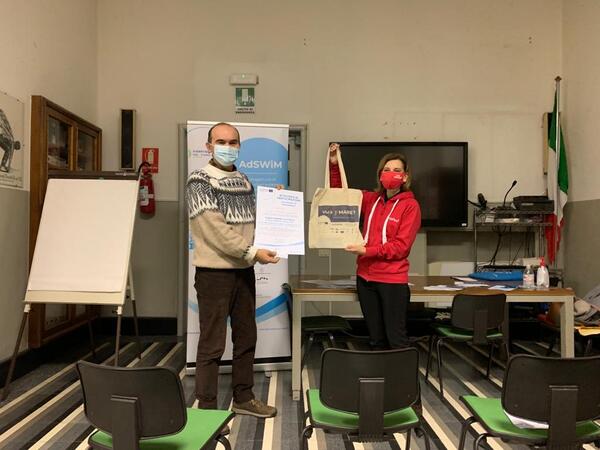 The Polytechnic University of Marche (UNIVPM) delivery of the AdSWiM certificates to primary schools