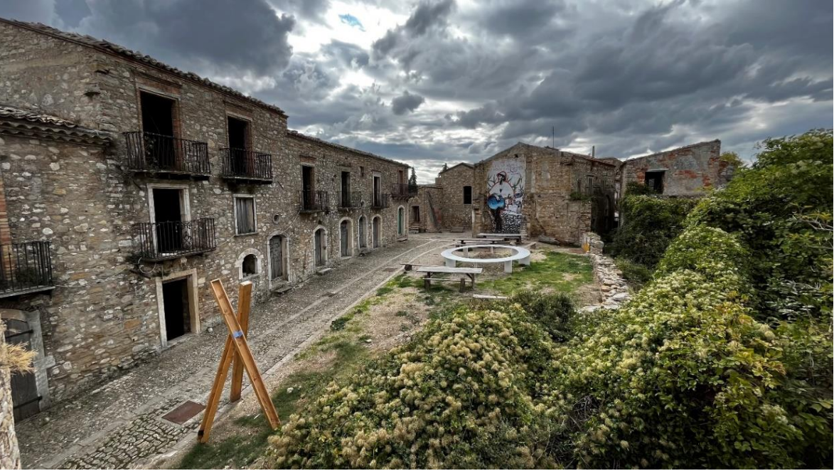 “Future in the past” The rebirth of the Fossi quarter of Accadia presented to Apulian journalists